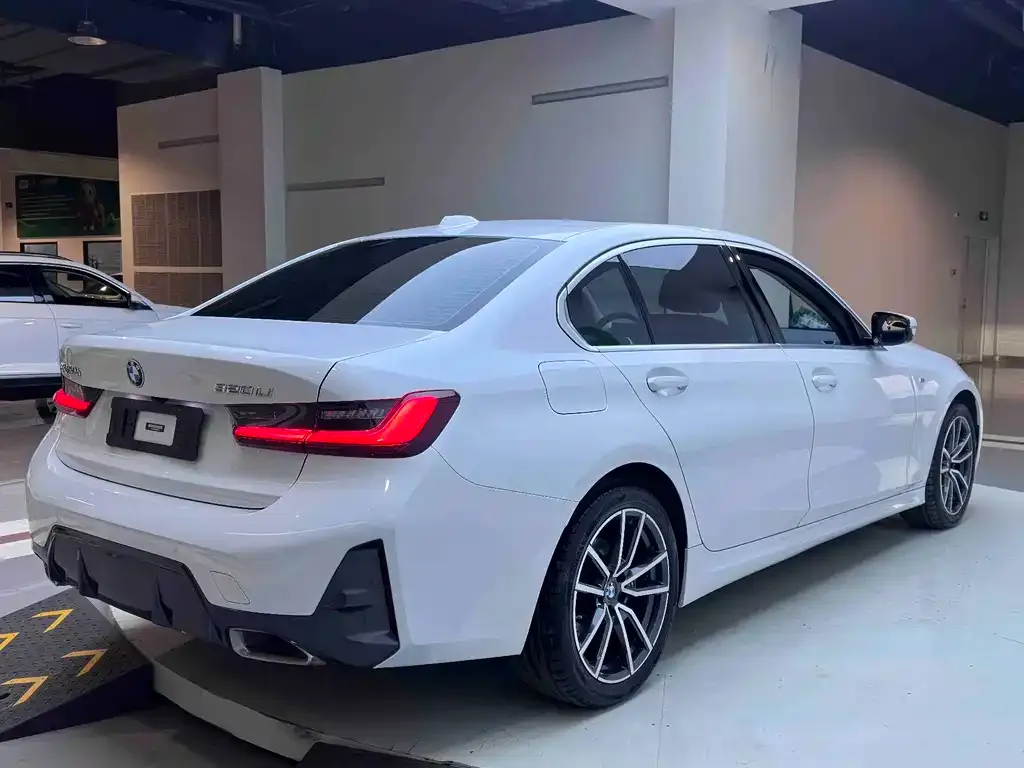 BMW 3 Series — фото 10