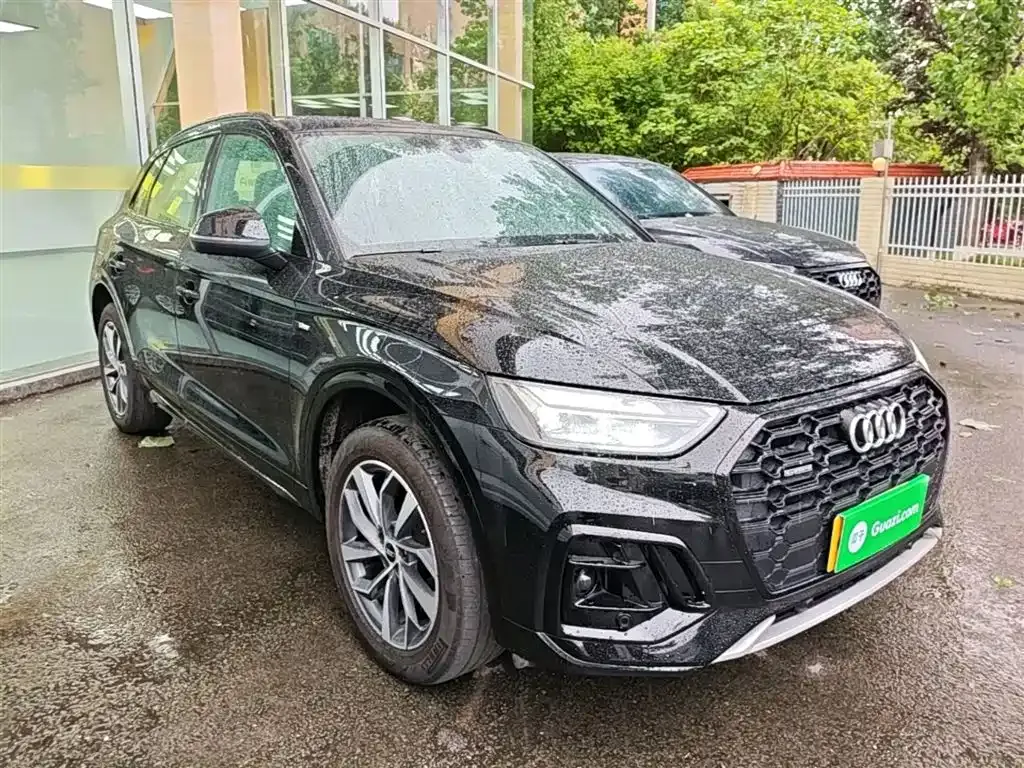 Audi Q5L — фото 5