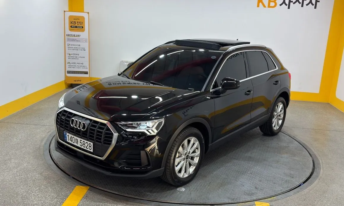 Audi Q3 — фото 1