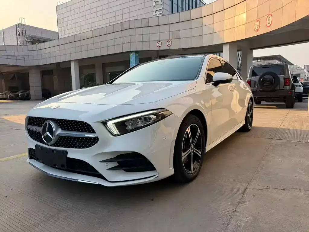 Mercedes-Benz A-Class — фото 1