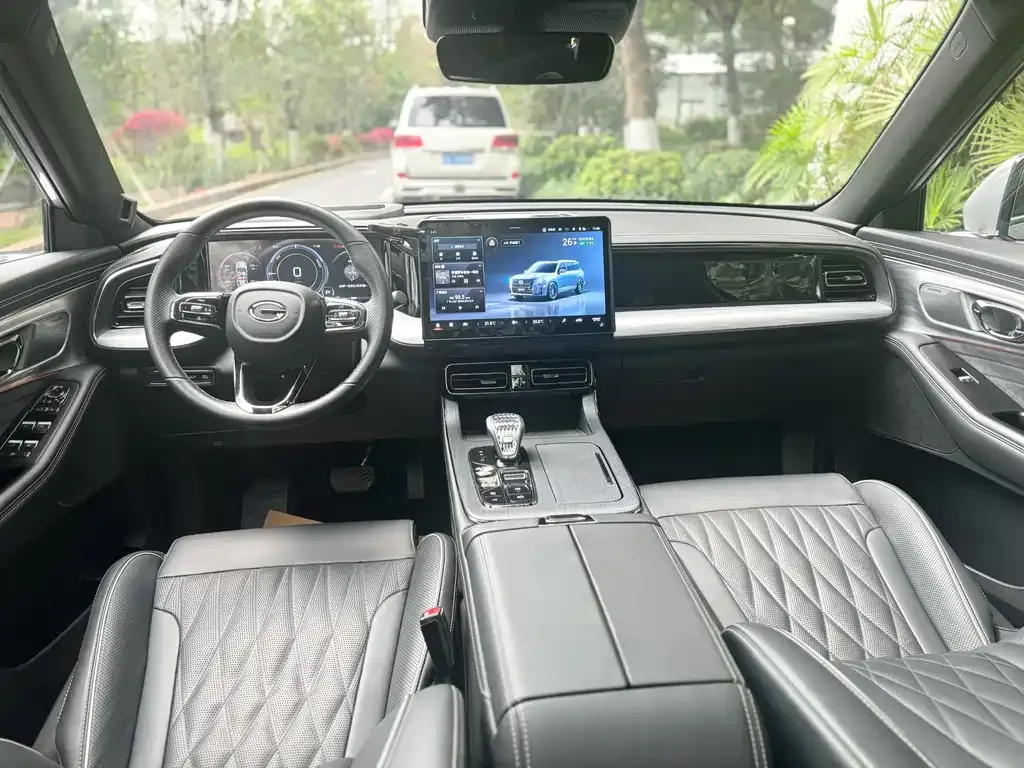 GAC Motor Trumpchi GS8 — фото 3