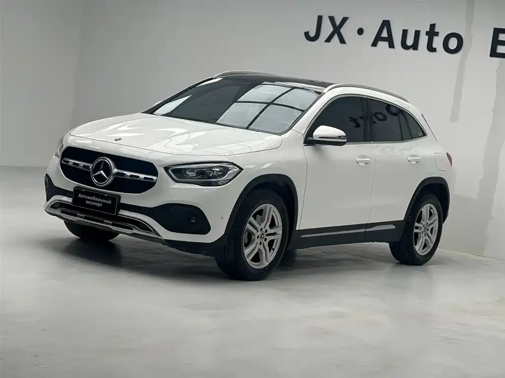 Mercedes-Benz GLA — фото 1