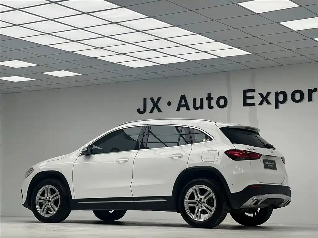 Mercedes-Benz GLA — фото 9