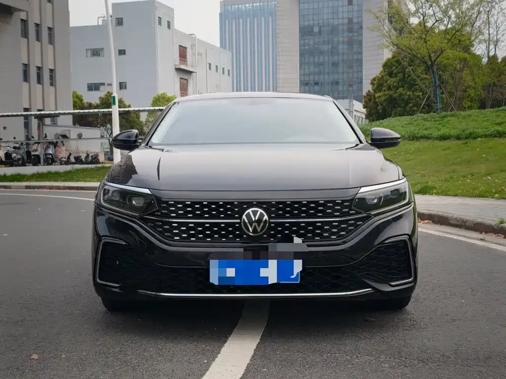 Volkswagen Passat — фото 3