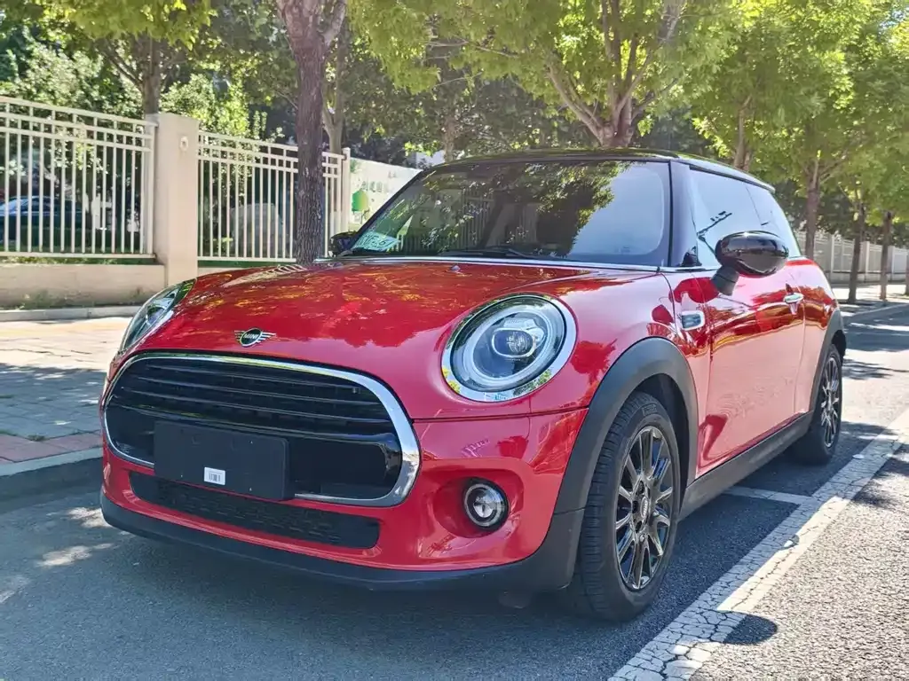 MINI Cooper (3-door) — фото 1