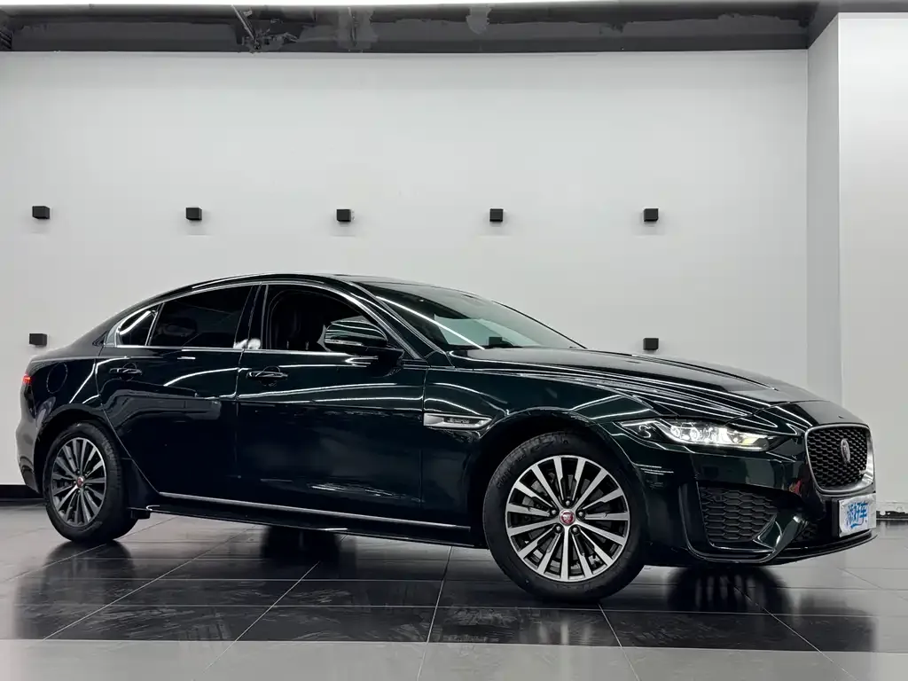 Jaguar XEL — фото 10