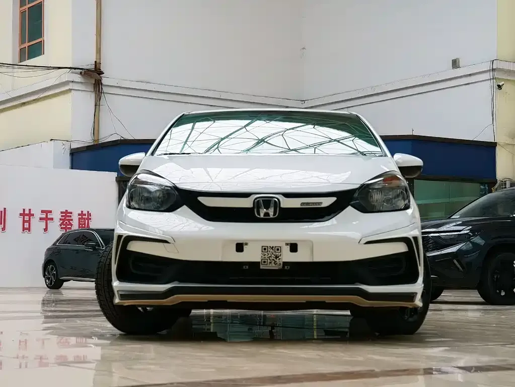 Honda Fit — фото 7