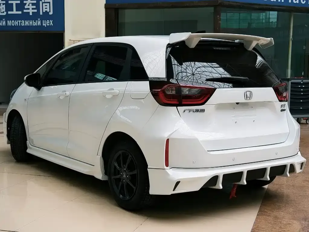 Honda Fit — фото 3