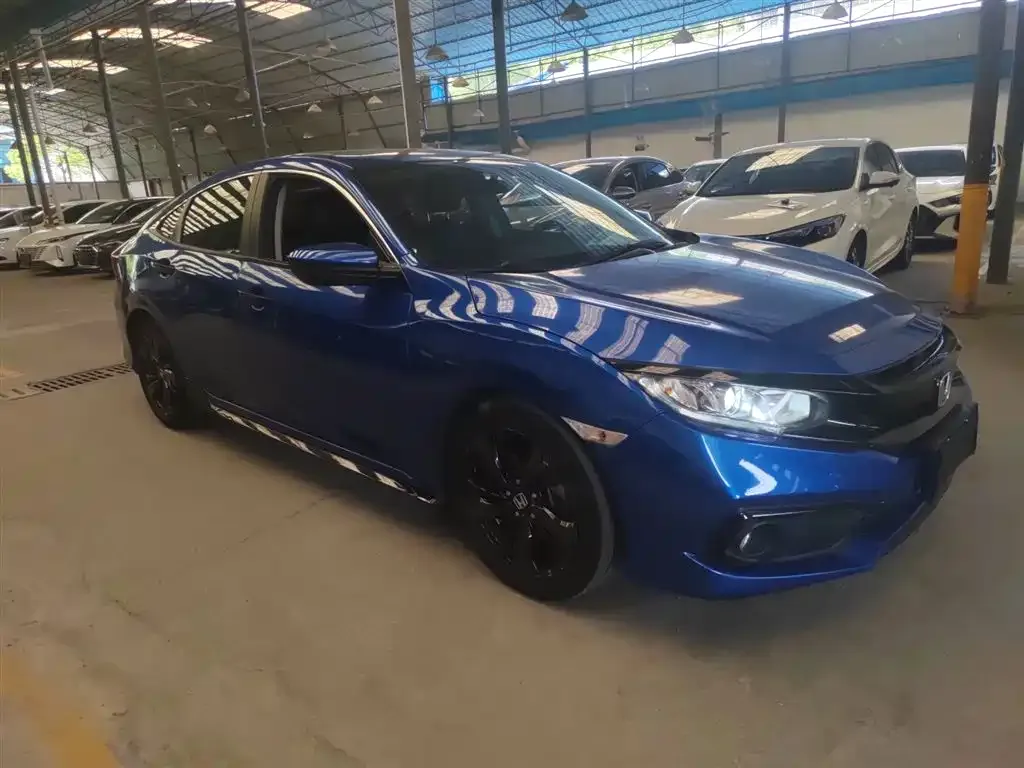 Honda Civic — фото 8