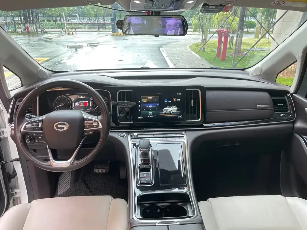 GAC Motor Trumpchi M8 — фото 3