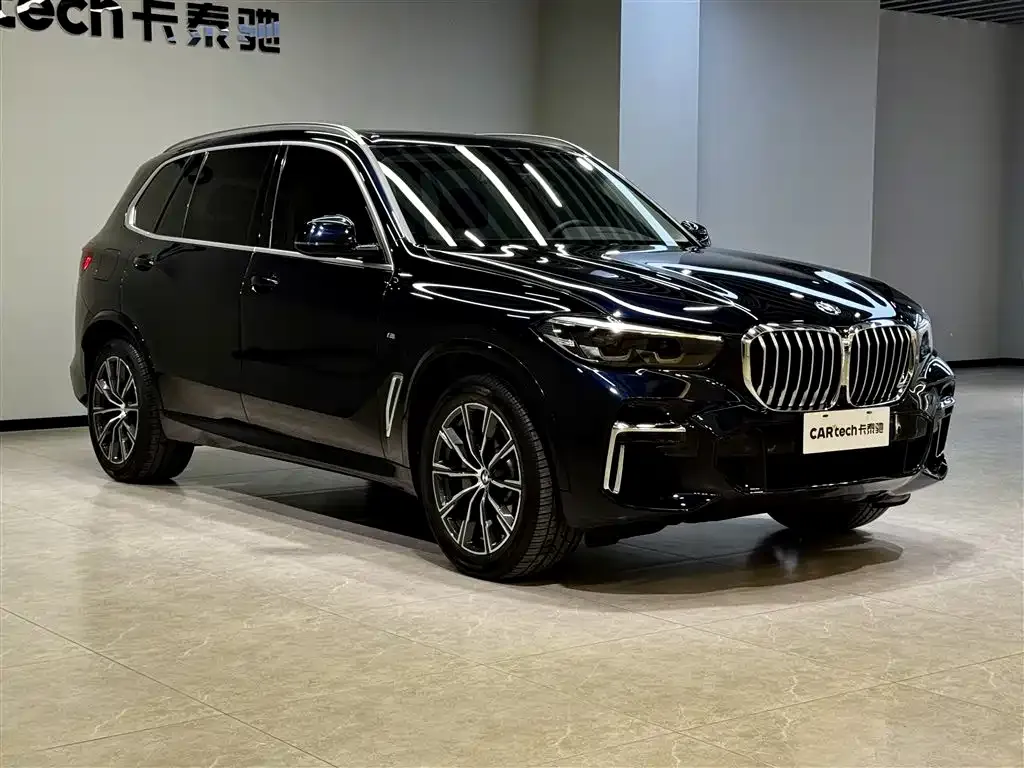 BMW X5 — фото 8