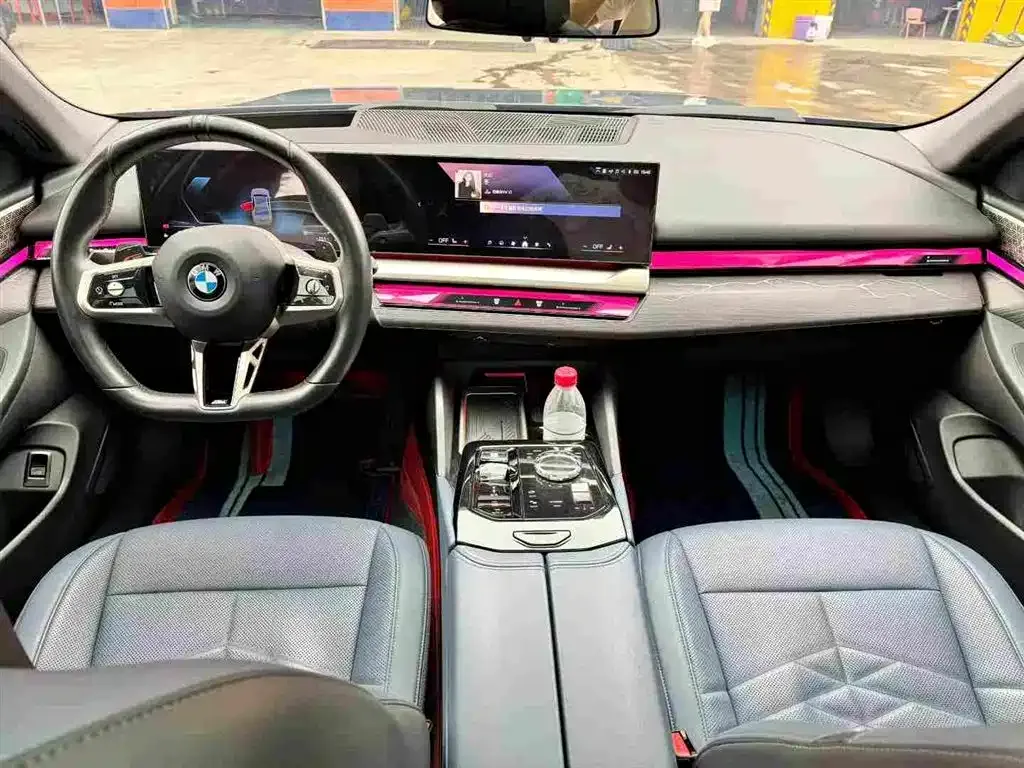 BMW 5 Series — фото 3
