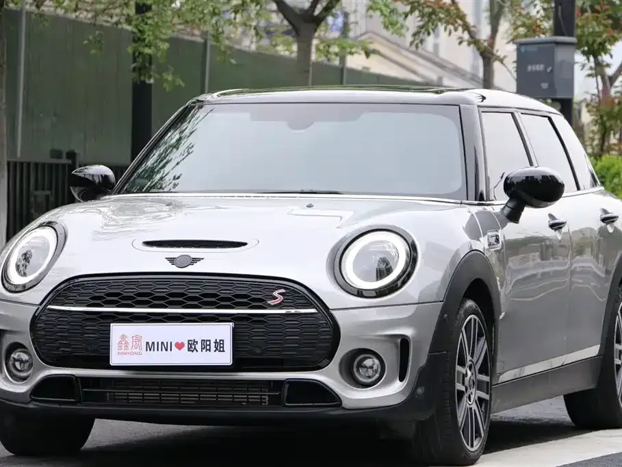 MINI Clubman — фото 1