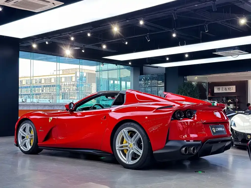 Ferrari 812 — фото 6