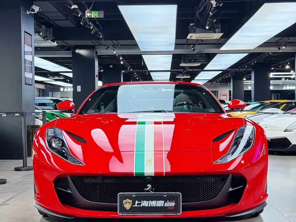 Ferrari 812 — фото 10