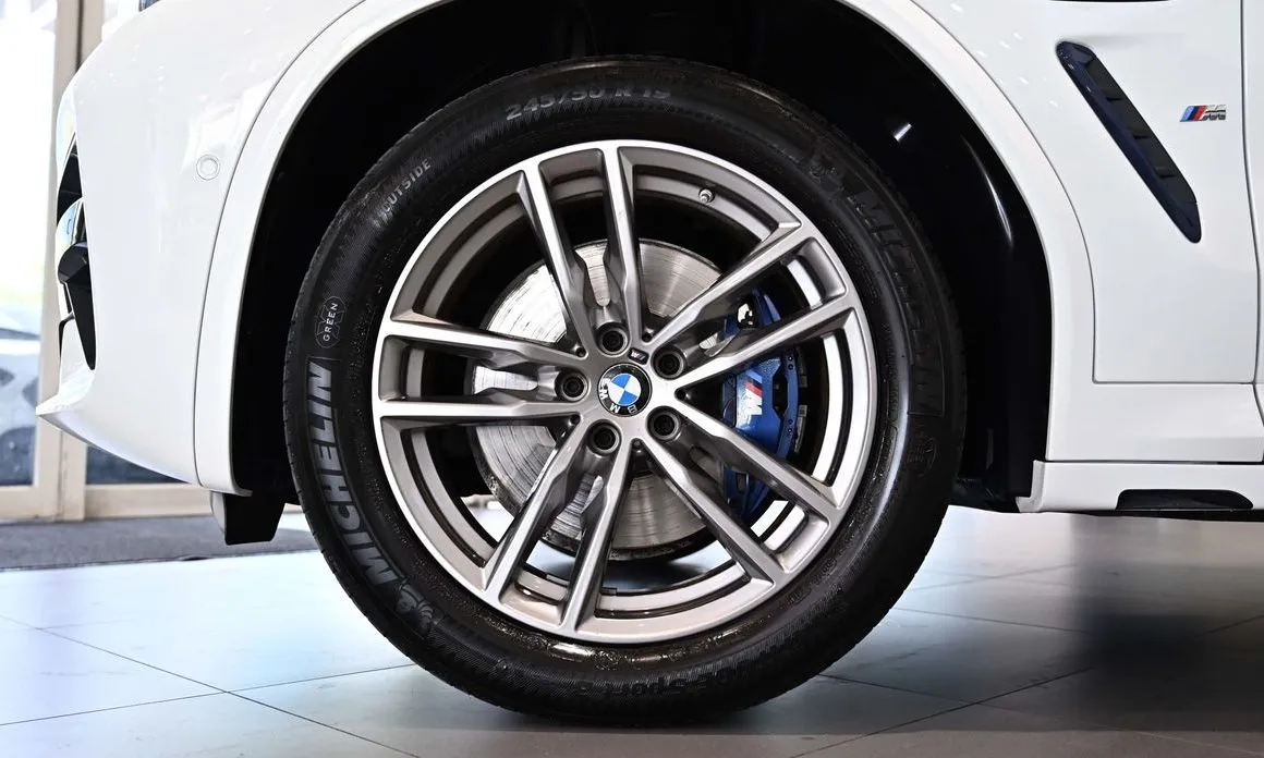 BMW X3 — фото 9