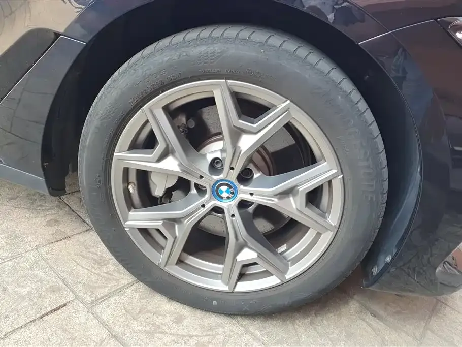 BMW i3 — фото 7