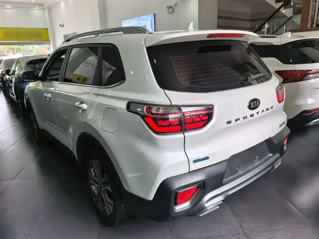 Kia Sportage — фото 2
