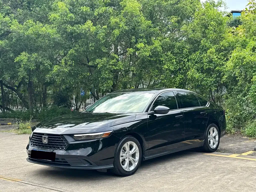 Honda Accord — фото 9
