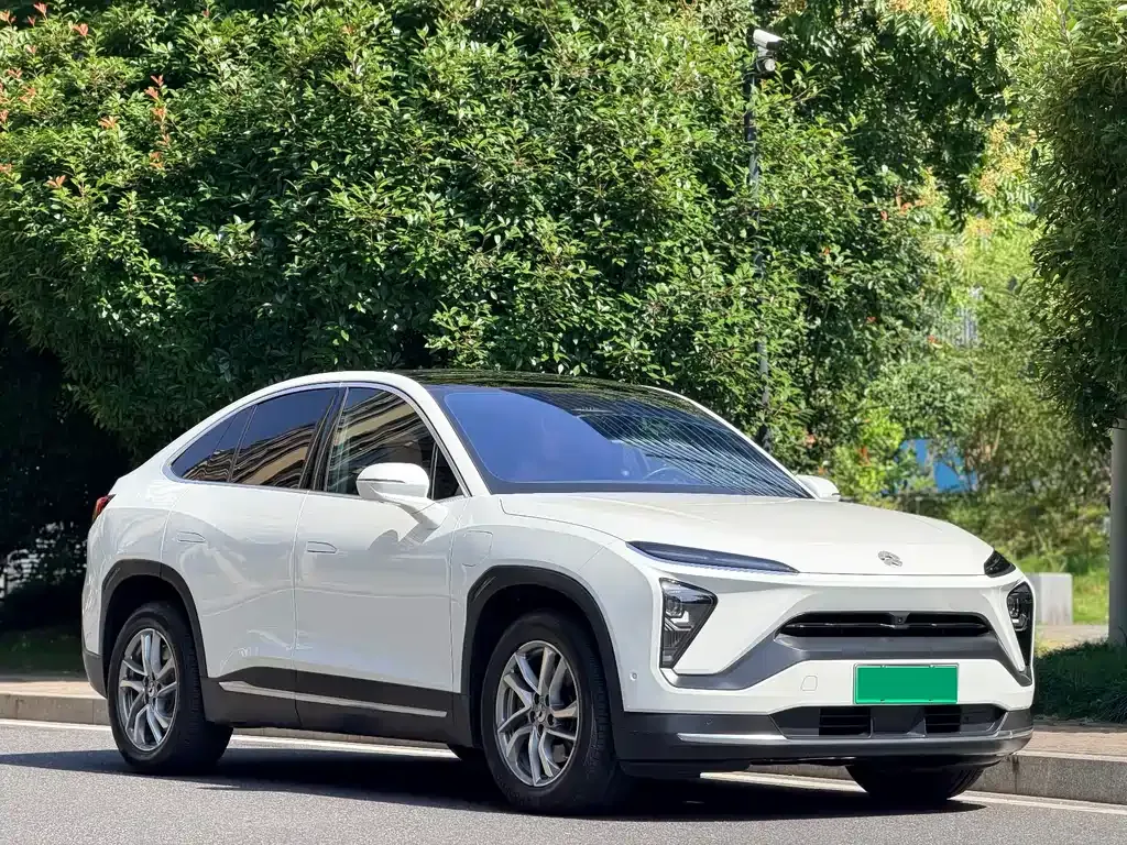 NIO EC6 — фото 9