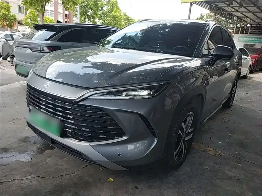 BYD L DM-i — фото 1