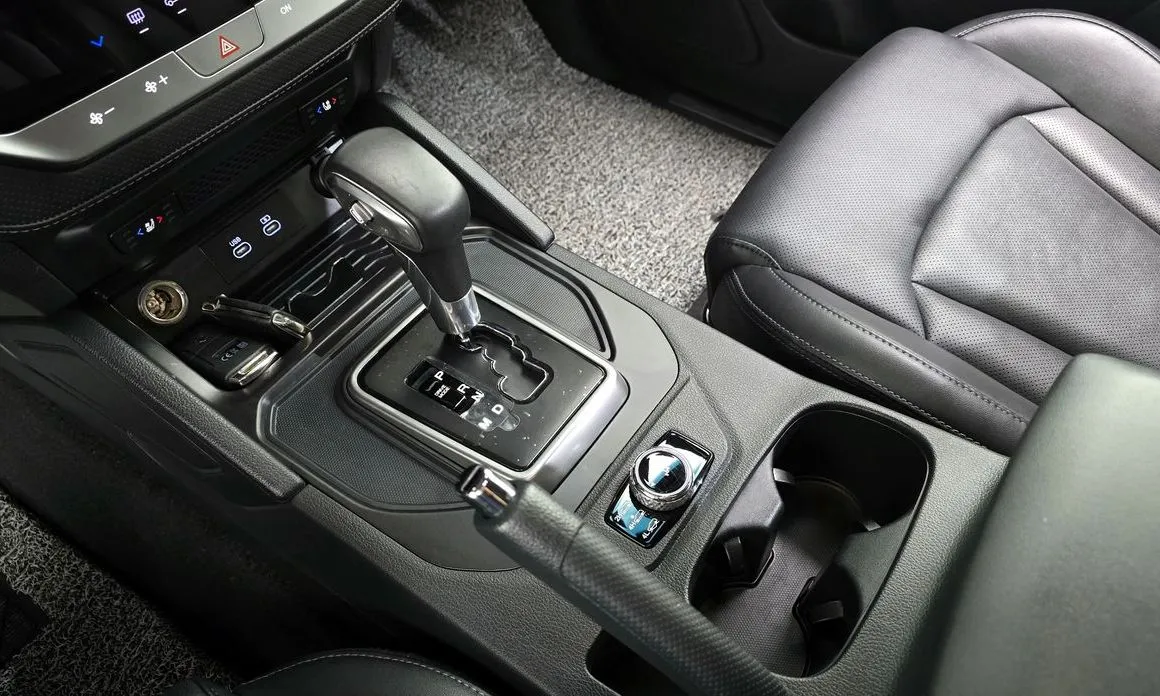 KG Mobility (Ssangyong) Rexton — фото 9