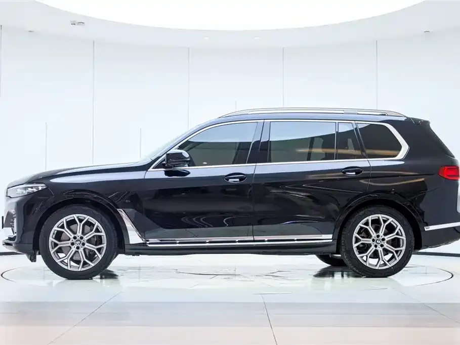 BMW X7 — фото 3