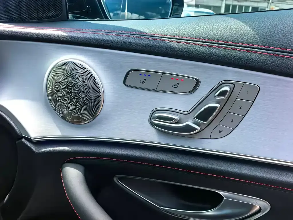Mercedes-Benz E-Class AMG — фото 7