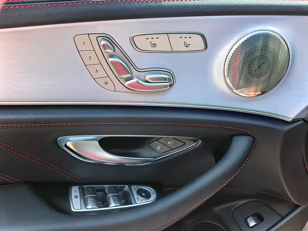 Mercedes-Benz E-Class AMG — фото 5