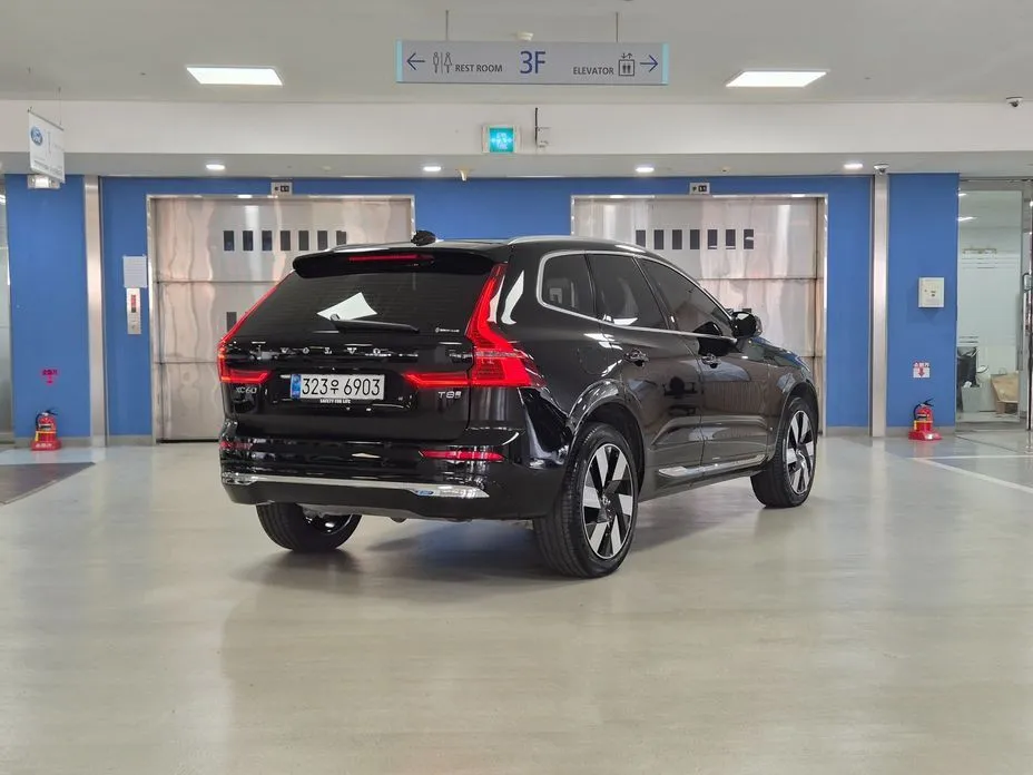 Volvo XC60 — фото 2