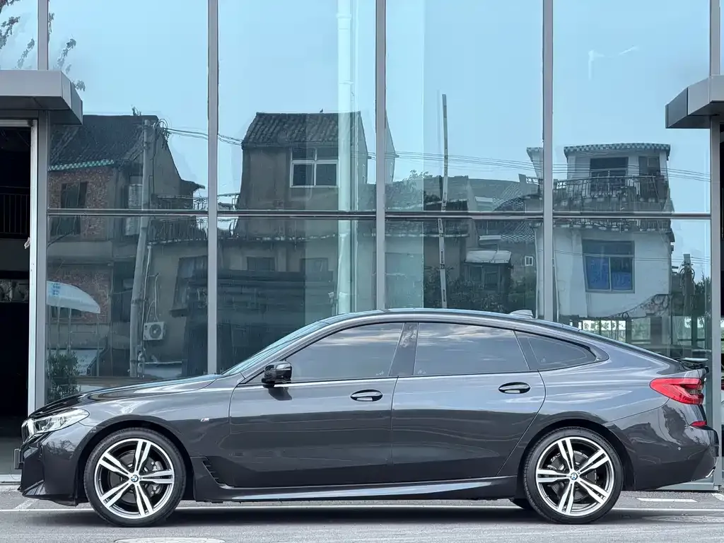 BMW 6 Series GT — фото 9