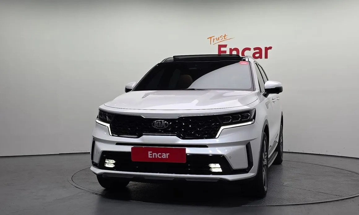 Kia Sorento — фото 9