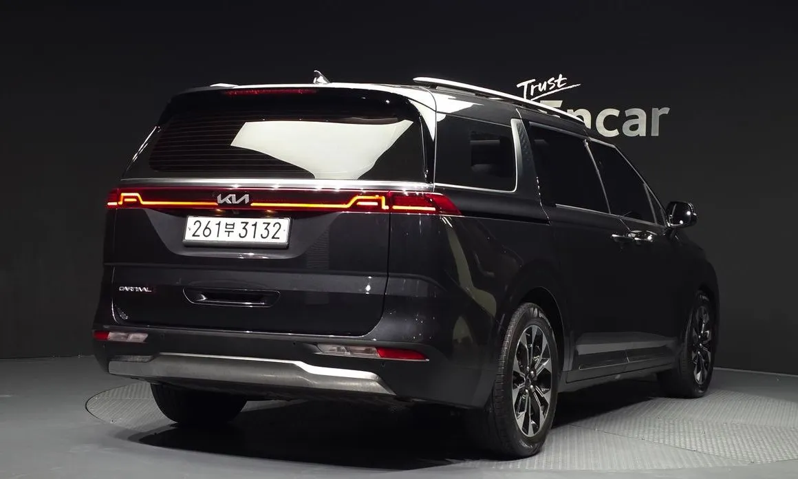 Kia Carnival — фото 3