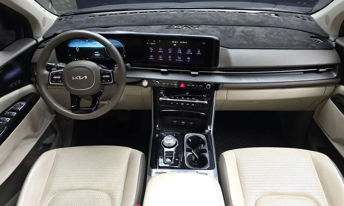 Kia Carnival — фото 10