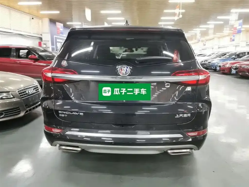 Buick Enclave — фото 10