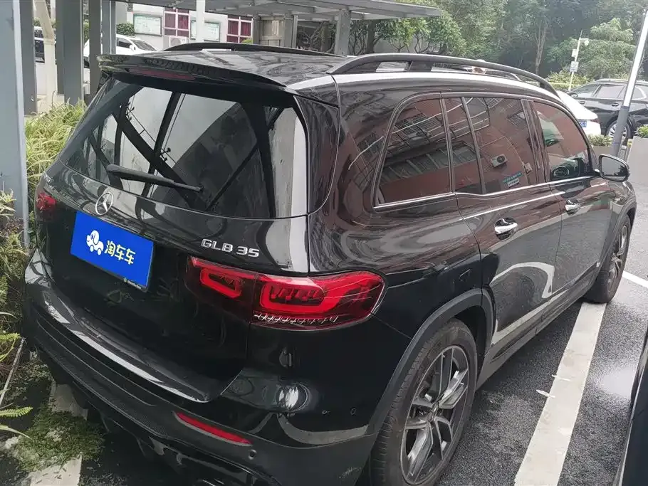 Mercedes-Benz GLB AMG — фото 9