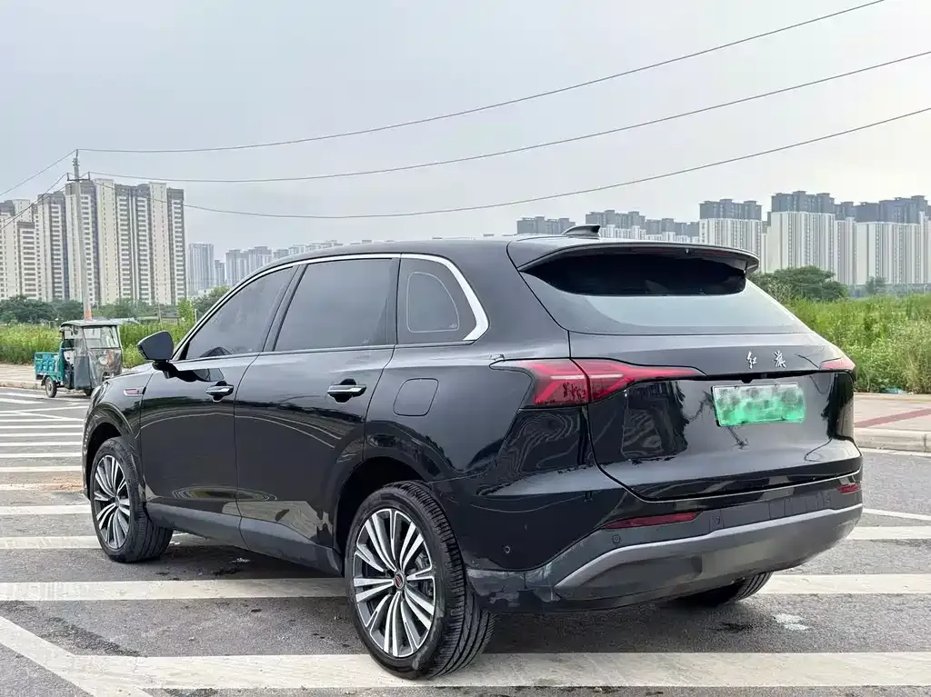 Hongqi HS6 PHEV — фото 2
