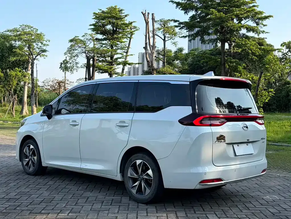 GAC Motor Trumpchi M6 — фото 6