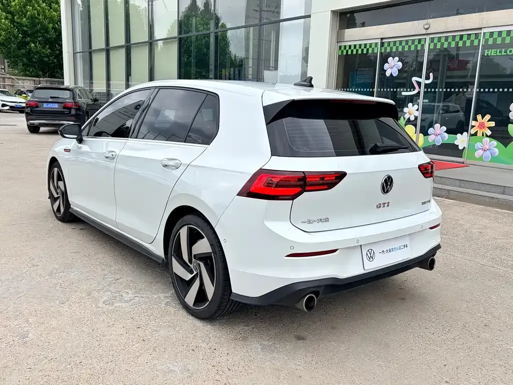 Volkswagen Golf GTI — фото 2