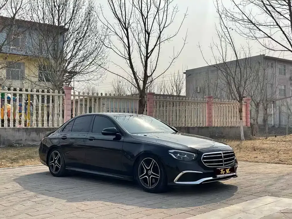 Mercedes-Benz E-Class (Import) — фото 4