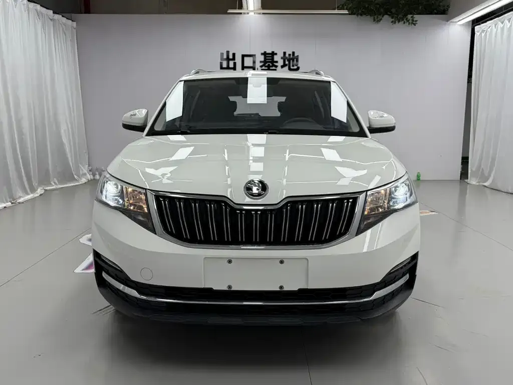 Skoda Kamiq — фото 2