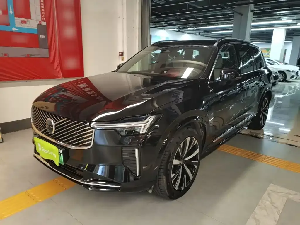 Volvo XC90 PHEV — фото 1