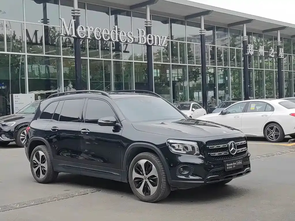 Mercedes-Benz GLB — фото 3
