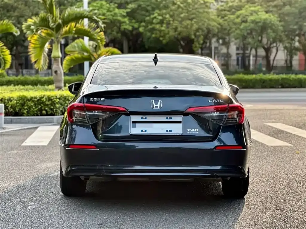 Honda Civic — фото 2
