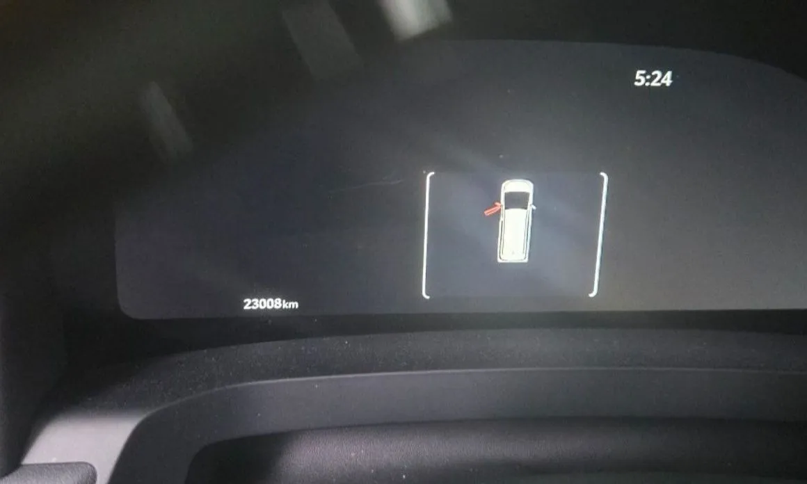 Toyota Alphard — фото 2