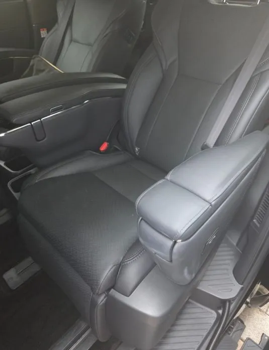 Toyota Alphard — фото 5