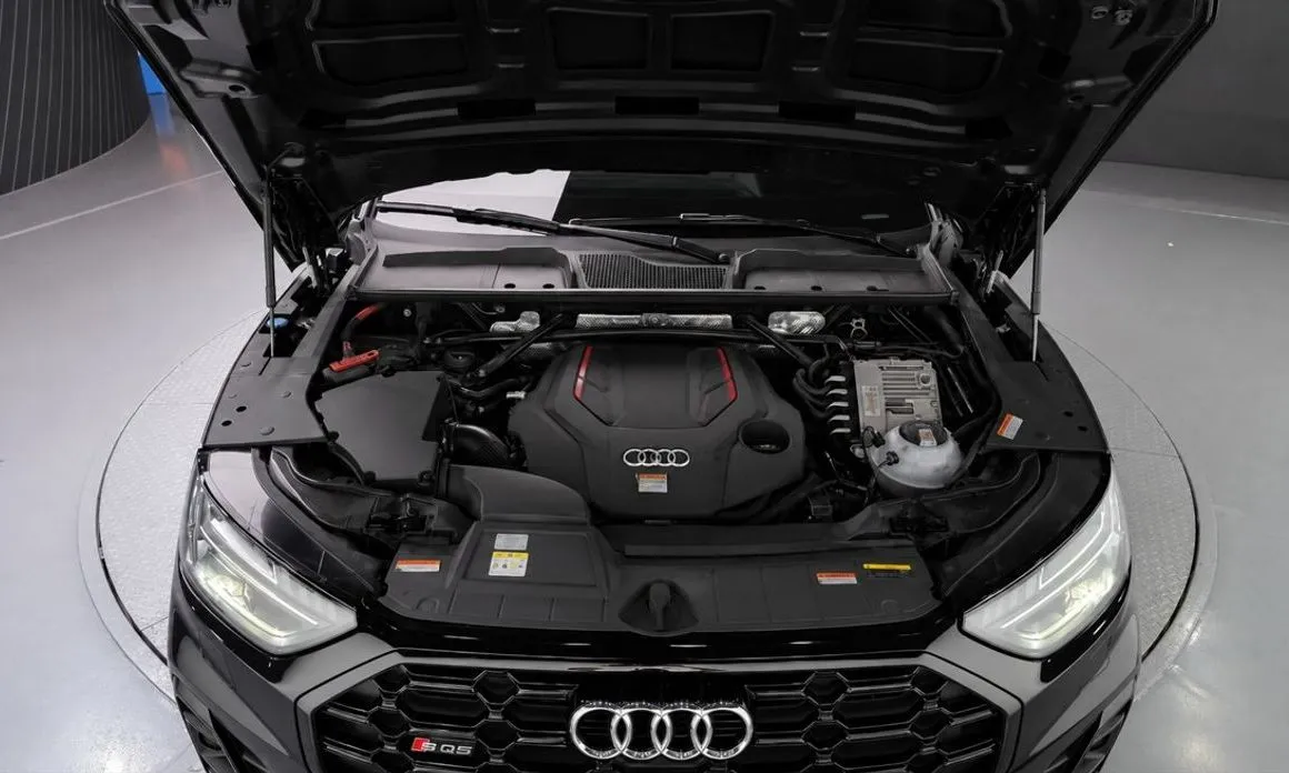 Audi SQ5 — фото 3
