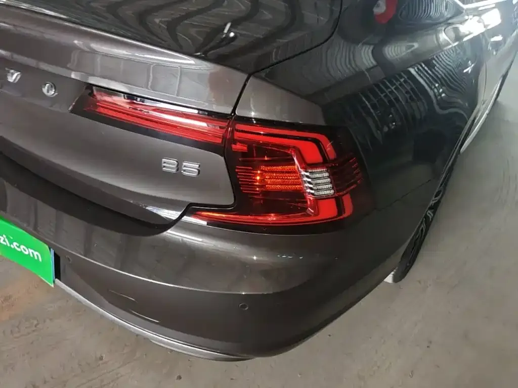 Volvo S90 — фото 4