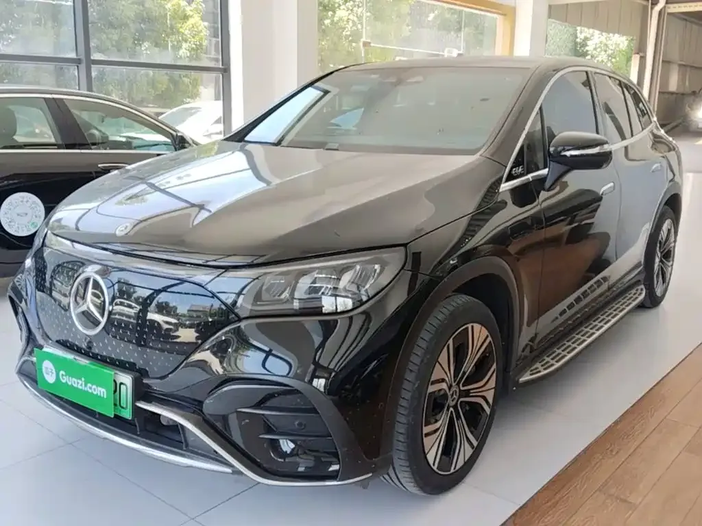 Mercedes-Benz EQE SUV — фото 5
