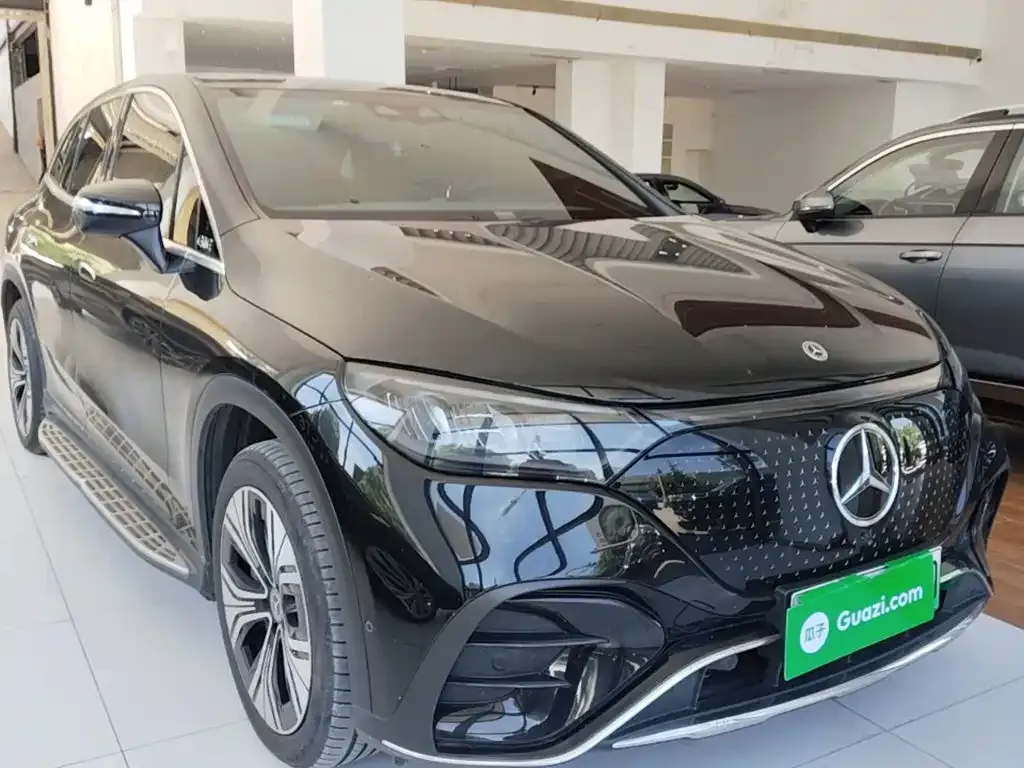 Mercedes-Benz EQE SUV — фото 10